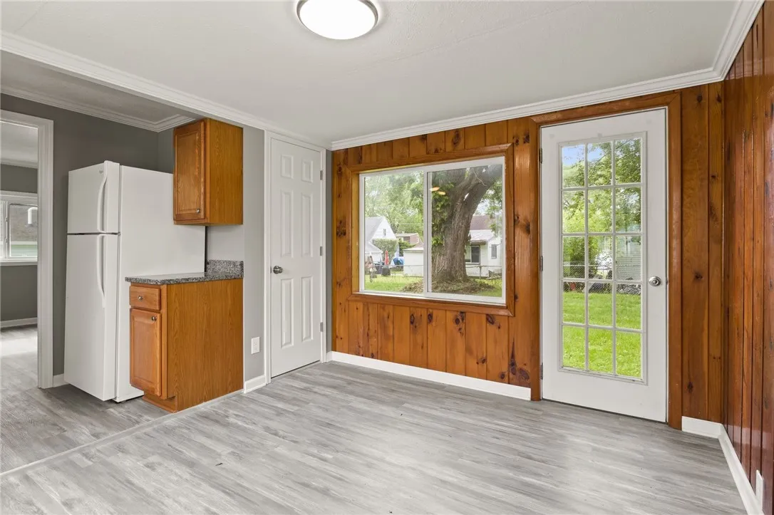 213 Auburn Avenue, Gates, New York 14606, Gates, New York 14606, 3 Bedrooms Bedrooms, 6 Rooms Rooms,1 BathroomBathrooms,Residential,Closed,213 Auburn Avenue, Gates, New York 14606,0,R1615897