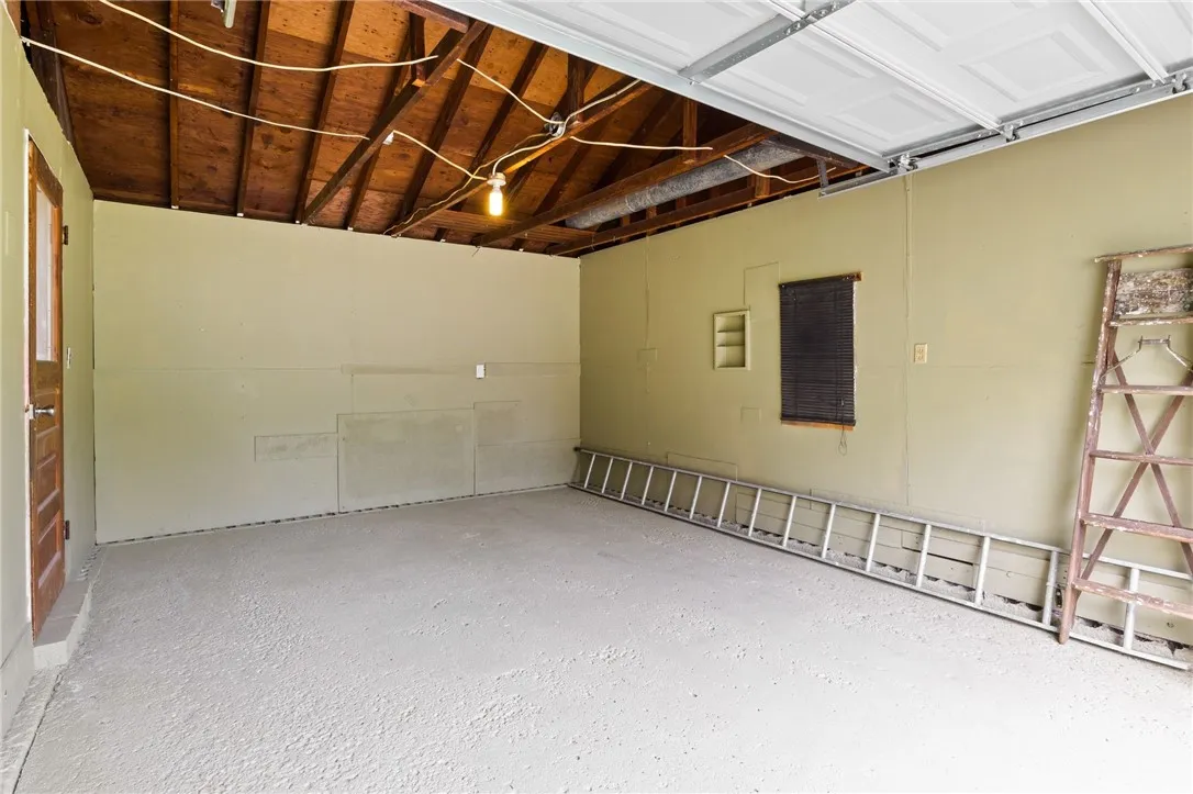 213 Auburn Avenue, Gates, New York 14606, Gates, New York 14606, 3 Bedrooms Bedrooms, 6 Rooms Rooms,1 BathroomBathrooms,Residential,Closed,213 Auburn Avenue, Gates, New York 14606,0,R1615897