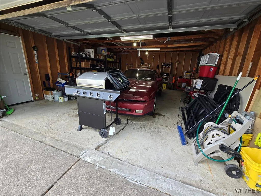 674 79th Street, Niagara Falls, New York 14304, Niagara Falls, New York 14304, 3 Bedrooms Bedrooms, 5 Rooms Rooms,1 BathroomBathrooms,Residential,Closed,674 79th Street, Niagara Falls, New York 14304,0,B1615403