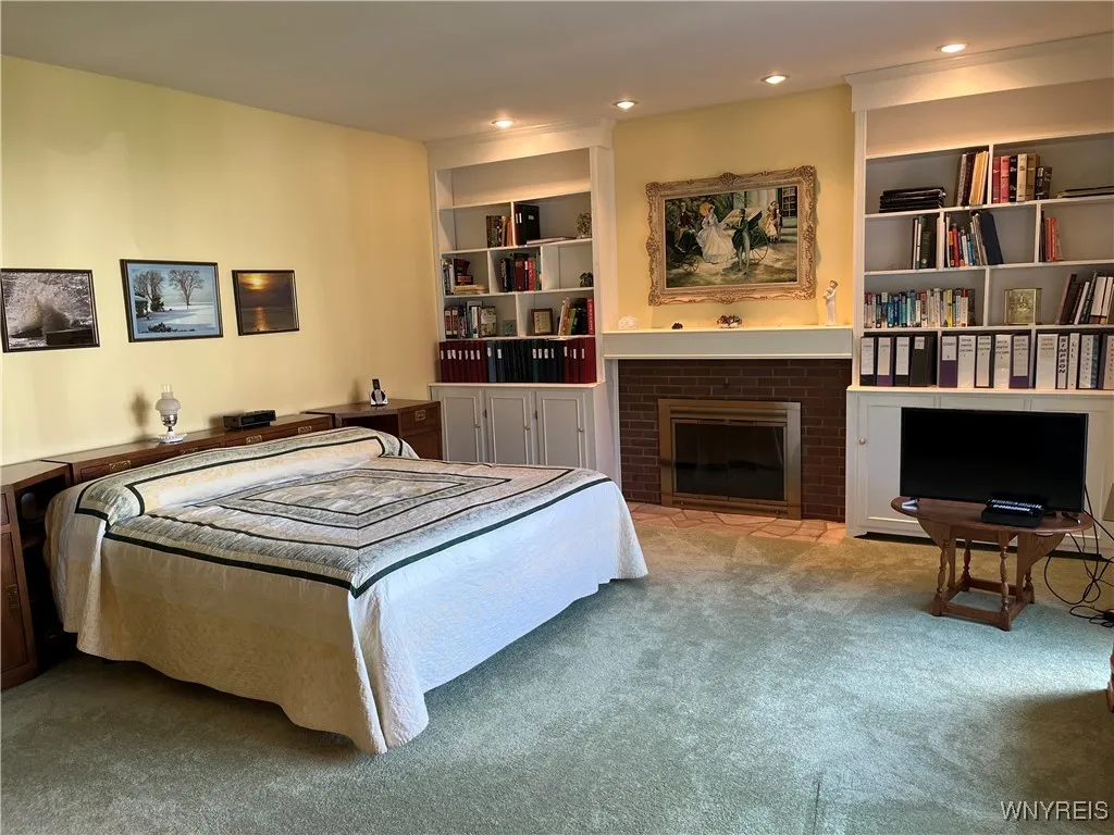 Primary suite