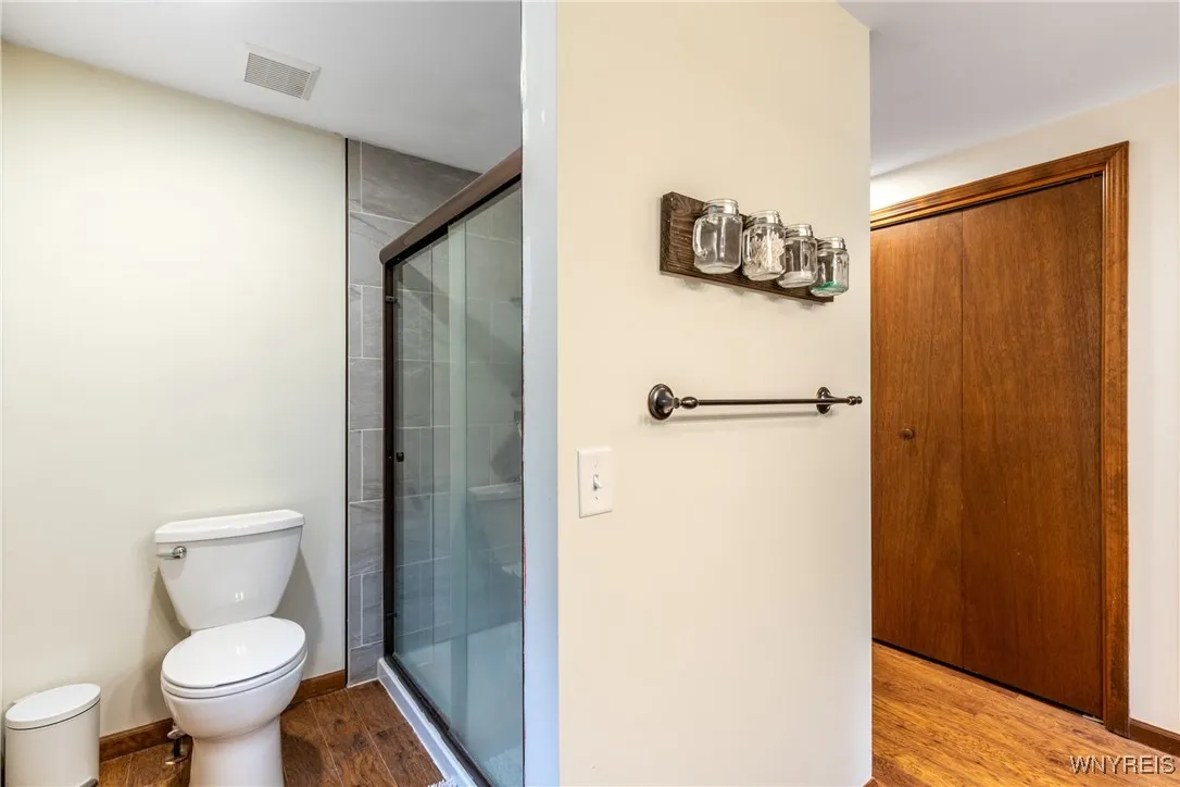 860 Mammot Road, Darien, New York 14004, Darien, New York 14004, 3 Bedrooms Bedrooms, 6 Rooms Rooms,2 BathroomsBathrooms,Residential,Closed,860 Mammot Road, Darien, New York 14004,0,B1615174