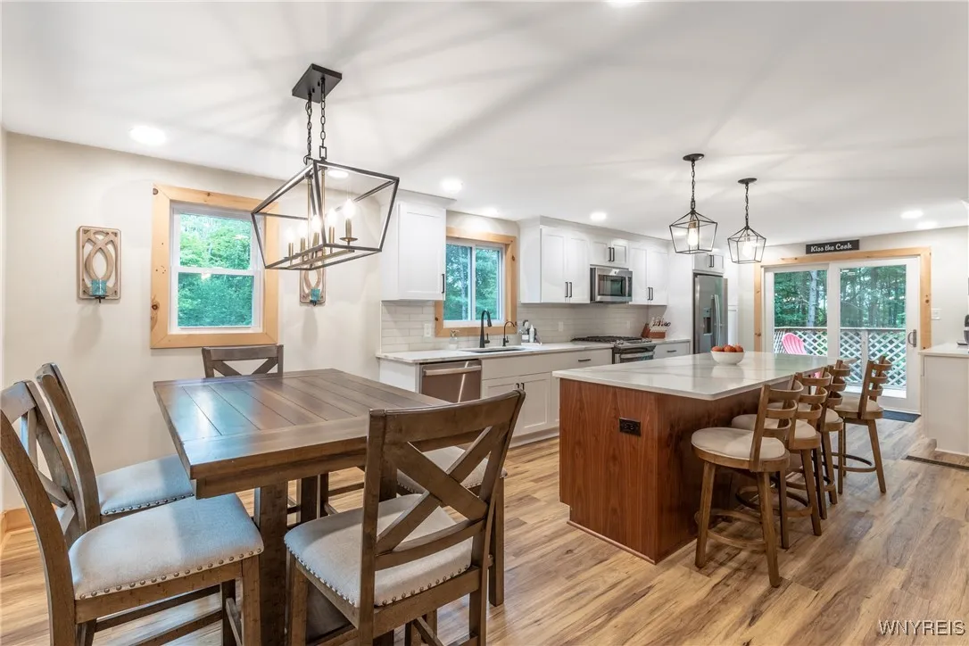 860 Mammot Road, Darien, New York 14004, Darien, New York 14004, 3 Bedrooms Bedrooms, 6 Rooms Rooms,2 BathroomsBathrooms,Residential,Closed,860 Mammot Road, Darien, New York 14004,0,B1615174