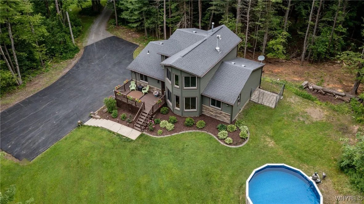 860 Mammot Road, Darien, New York 14004, Darien, New York 14004, 3 Bedrooms Bedrooms, 6 Rooms Rooms,2 BathroomsBathrooms,Residential,Closed,860 Mammot Road, Darien, New York 14004,0,B1615174