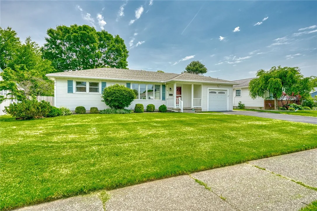 26 Catalina Drive, Irondequoit, New York 14622, Irondequoit, New York 14622, 3 Bedrooms Bedrooms, 6 Rooms Rooms,1 BathroomBathrooms,Residential,Closed,26 Catalina Drive, Irondequoit, New York 14622,0,R1615958