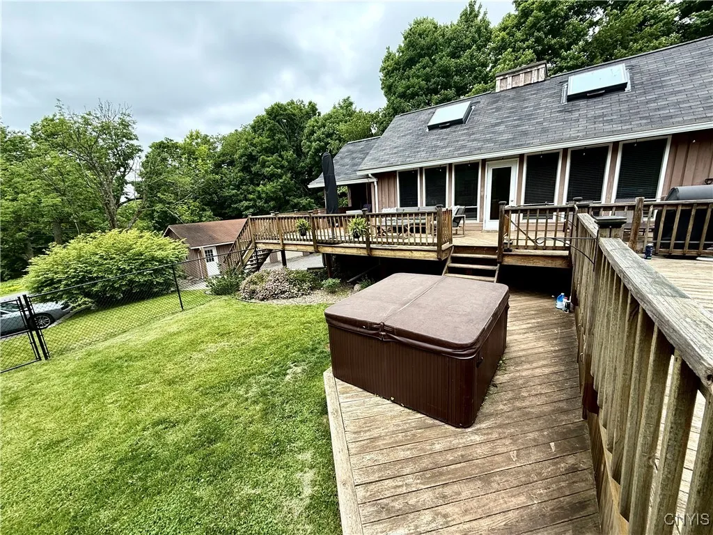 25253 East Gotham Road, Watertown-town, New York 1, Watertown Town, New York 13601, 4 Bedrooms Bedrooms, 8 Rooms Rooms,3 BathroomsBathrooms,Residential,Closed,25253 East Gotham Road, Watertown-town, New York 1,S1615965