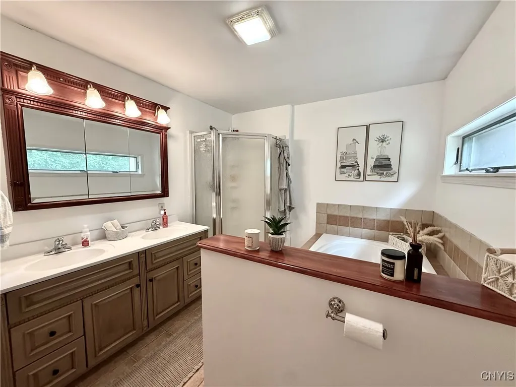 25253 East Gotham Road, Watertown-town, New York 1, Watertown Town, New York 13601, 4 Bedrooms Bedrooms, 8 Rooms Rooms,3 BathroomsBathrooms,Residential,Closed,25253 East Gotham Road, Watertown-town, New York 1,S1615965