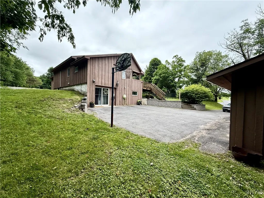 25253 East Gotham Road, Watertown-town, New York 1, Watertown Town, New York 13601, 4 Bedrooms Bedrooms, 8 Rooms Rooms,3 BathroomsBathrooms,Residential,Closed,25253 East Gotham Road, Watertown-town, New York 1,S1615965