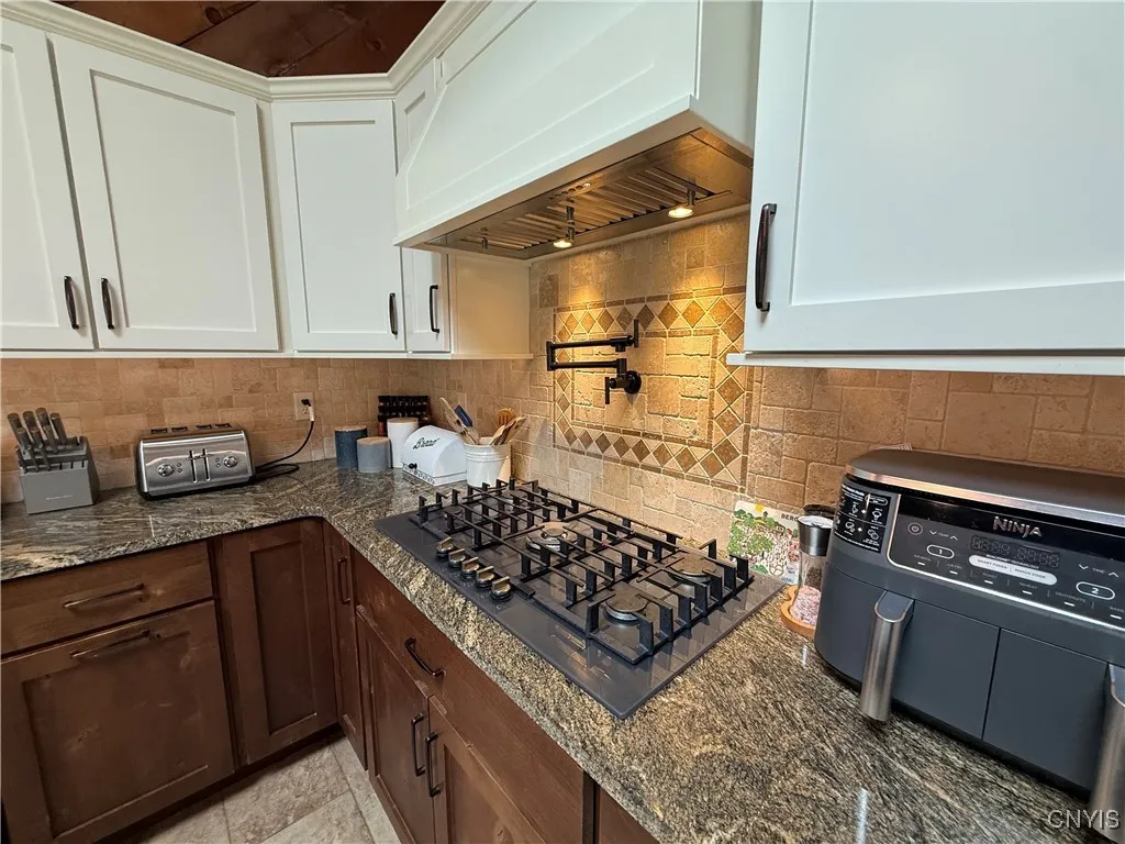 25253 East Gotham Road, Watertown-town, New York 1, Watertown Town, New York 13601, 4 Bedrooms Bedrooms, 8 Rooms Rooms,3 BathroomsBathrooms,Residential,Closed,25253 East Gotham Road, Watertown-town, New York 1,S1615965