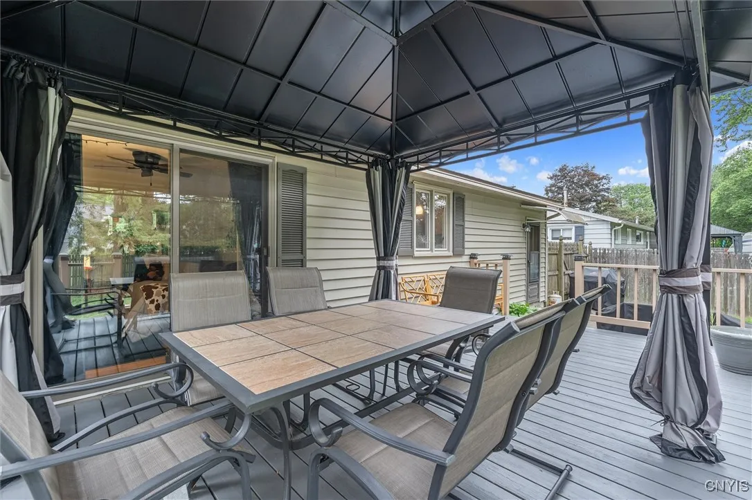 315 Baxton Street, Clay, New York 13212, Clay, New York 13212, 3 Bedrooms Bedrooms, 6 Rooms Rooms,1 BathroomBathrooms,Residential,Closed,315 Baxton Street, Clay, New York 13212,S1615682