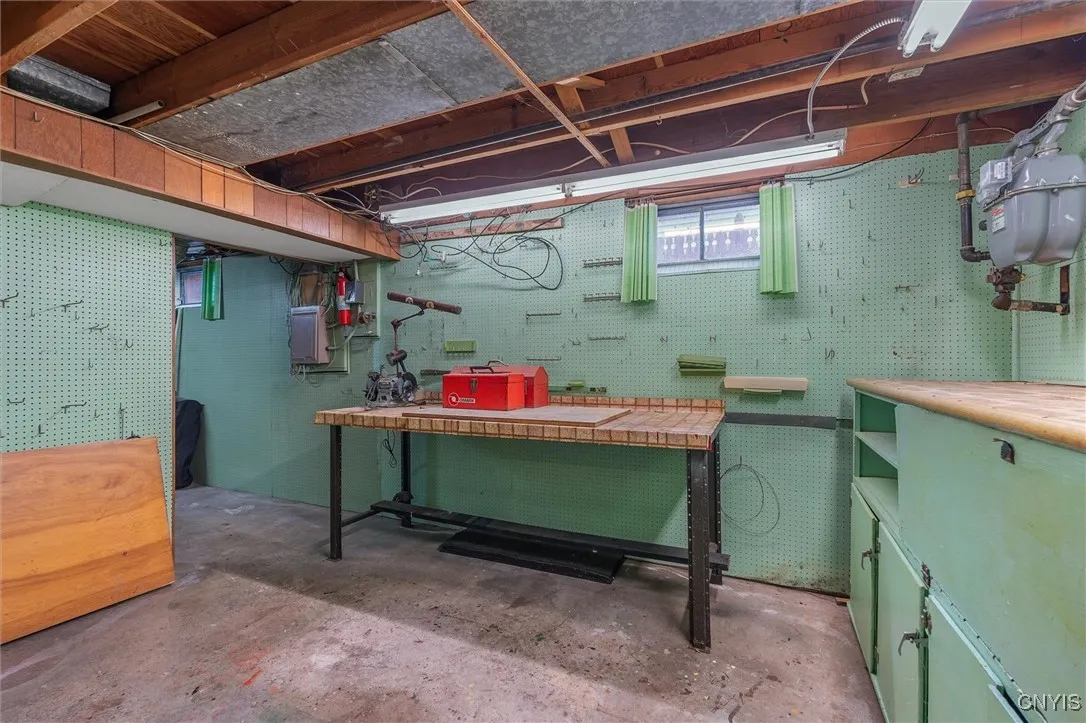315 Baxton Street, Clay, New York 13212, Clay, New York 13212, 3 Bedrooms Bedrooms, 6 Rooms Rooms,1 BathroomBathrooms,Residential,Closed,315 Baxton Street, Clay, New York 13212,S1615682
