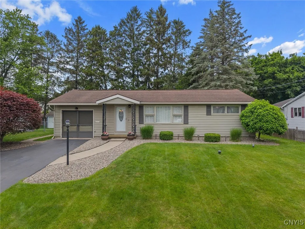 315 Baxton Street, Clay, New York 13212, Clay, New York 13212, 3 Bedrooms Bedrooms, 6 Rooms Rooms,1 BathroomBathrooms,Residential,Closed,315 Baxton Street, Clay, New York 13212,S1615682