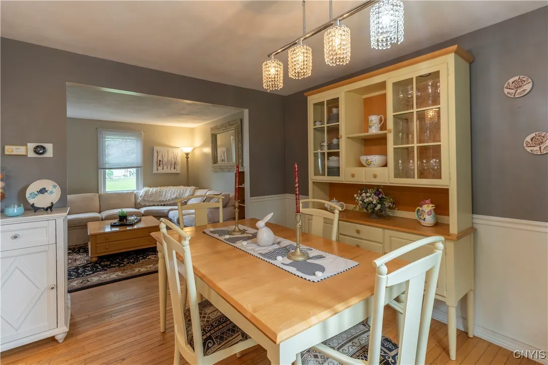 8401 Quadrant Lane, Clay, New York 13027, Clay, New York 13027, 3 Bedrooms Bedrooms, 7 Rooms Rooms,1 BathroomBathrooms,Residential,Closed,8401 Quadrant Lane, Clay, New York 13027,0,S1609950