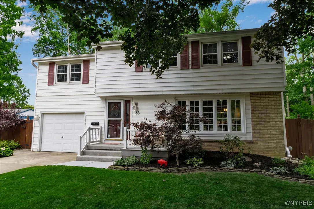 33 Cindy Drive, Amherst, New York 14221, Amherst, New York 14221, 4 Bedrooms Bedrooms, 10 Rooms Rooms,2 BathroomsBathrooms,Residential,Closed,33 Cindy Drive, Amherst, New York 14221,B1613920