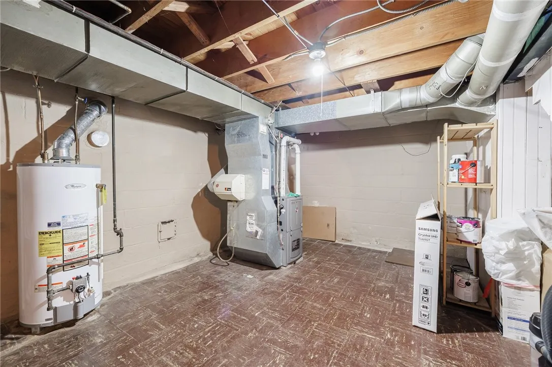 25 Kiniry Drive, Irondequoit, New York 14609, Irondequoit, New York 14609, 2 Bedrooms Bedrooms, 6 Rooms Rooms,1 BathroomBathrooms,Residential,Closed,25 Kiniry Drive, Irondequoit, New York 14609,R1613103