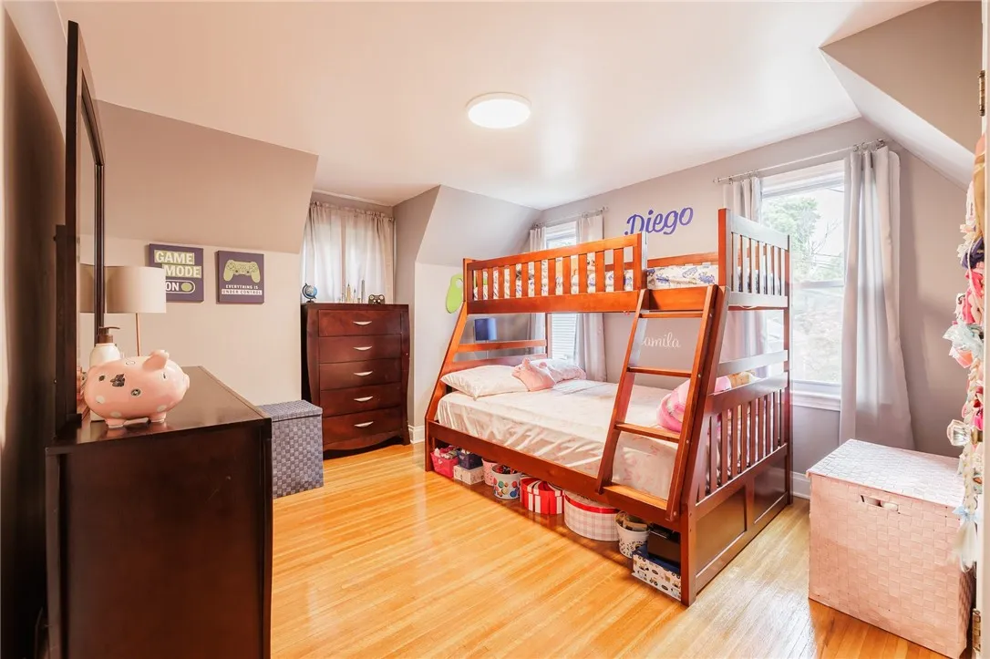 25 Kiniry Drive, Irondequoit, New York 14609, Irondequoit, New York 14609, 2 Bedrooms Bedrooms, 6 Rooms Rooms,1 BathroomBathrooms,Residential,Closed,25 Kiniry Drive, Irondequoit, New York 14609,R1613103