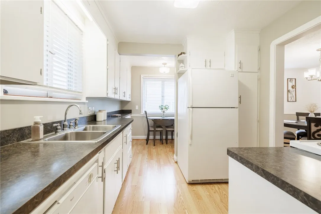 25 Kiniry Drive, Irondequoit, New York 14609, Irondequoit, New York 14609, 2 Bedrooms Bedrooms, 6 Rooms Rooms,1 BathroomBathrooms,Residential,Closed,25 Kiniry Drive, Irondequoit, New York 14609,R1613103