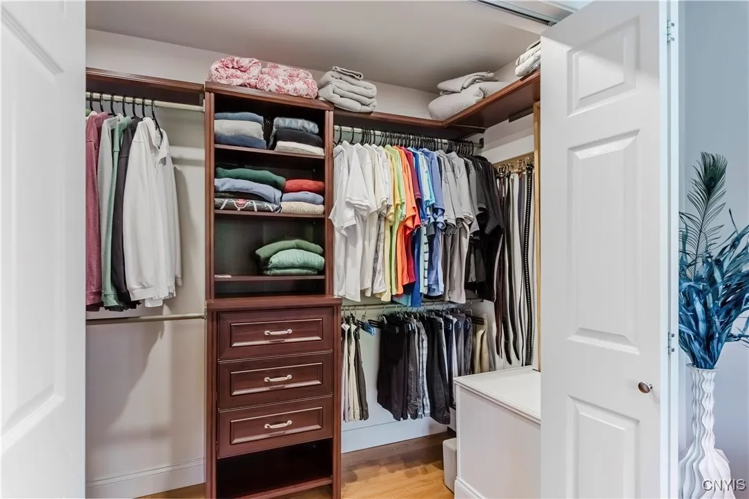 4717 Clinton Street, Kirkland, New York 13321, Kirkland, New York 13321, 3 Bedrooms Bedrooms, 8 Rooms Rooms,2 BathroomsBathrooms,Residential,Closed,4717 Clinton Street, Kirkland, New York 13321,0,S1615910