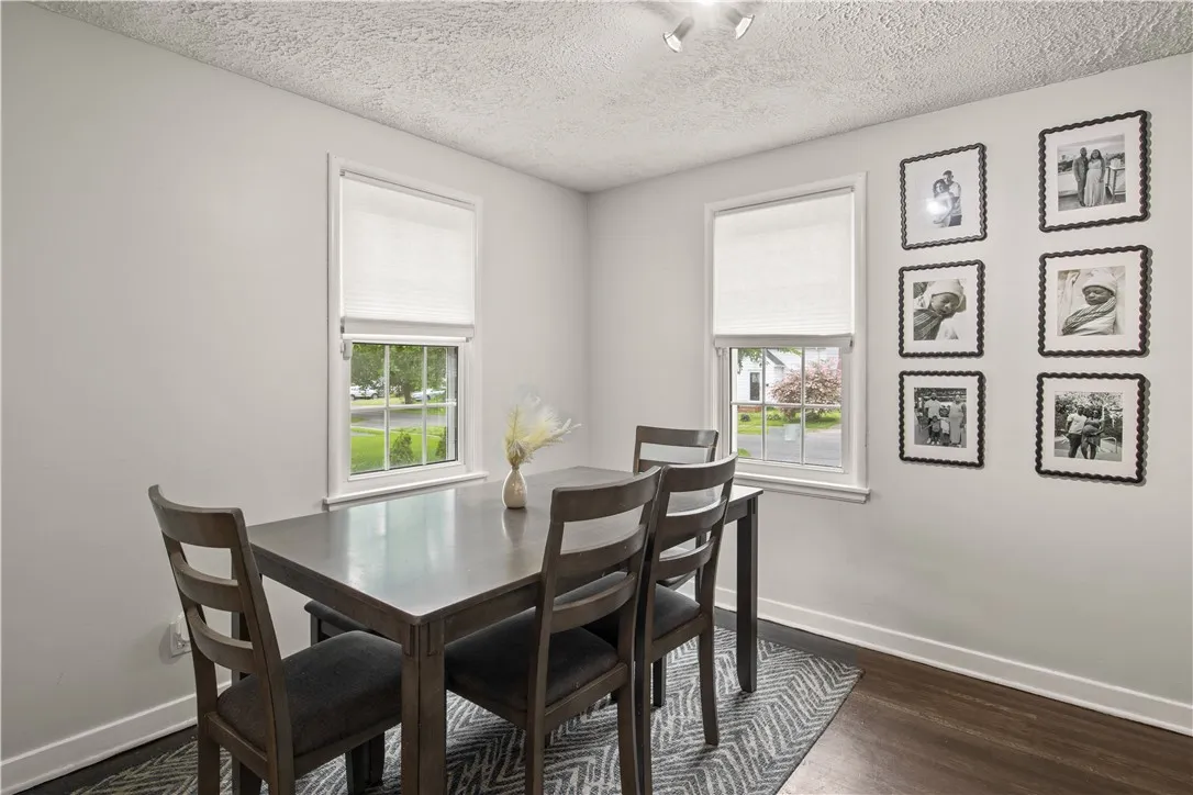 78 Lyndale Drive, Gates, New York 14624, Gates, New York 14624, 3 Bedrooms Bedrooms, 4 Rooms Rooms,1 BathroomBathrooms,Residential,Closed,78 Lyndale Drive, Gates, New York 14624,R1613662