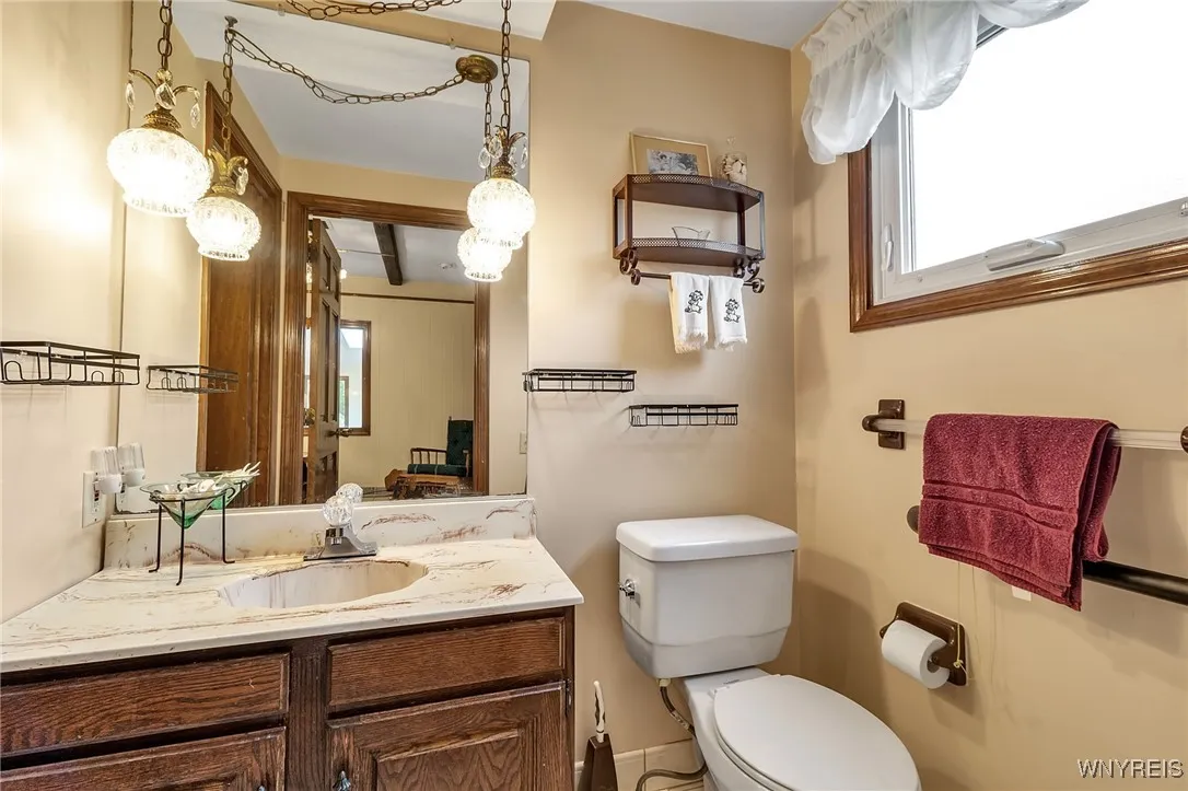6182 Townline Road, Wheatfield, New York 14094, Wheatfield, New York 14094, 3 Bedrooms Bedrooms, 9 Rooms Rooms,2 BathroomsBathrooms,Residential,Closed,6182 Townline Road, Wheatfield, New York 14094,0,B1614633