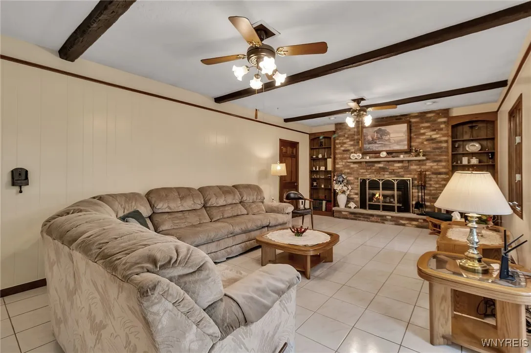 6182 Townline Road, Wheatfield, New York 14094, Wheatfield, New York 14094, 3 Bedrooms Bedrooms, 9 Rooms Rooms,2 BathroomsBathrooms,Residential,Closed,6182 Townline Road, Wheatfield, New York 14094,0,B1614633