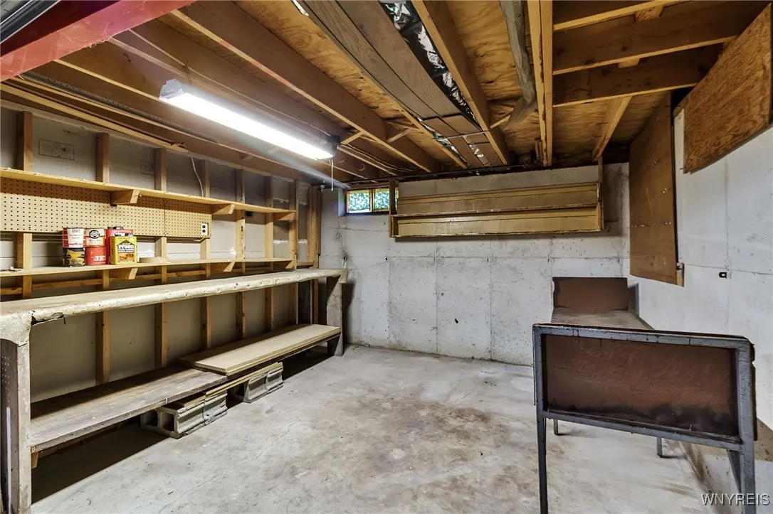 6182 Townline Road, Wheatfield, New York 14094, Wheatfield, New York 14094, 3 Bedrooms Bedrooms, 9 Rooms Rooms,2 BathroomsBathrooms,Residential,Closed,6182 Townline Road, Wheatfield, New York 14094,0,B1614633
