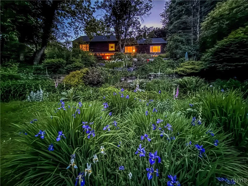 2717 West Lake Road, Cazenovia, New York 13035, Cazenovia, New York 13035, 4 Bedrooms Bedrooms, 10 Rooms Rooms,2 BathroomsBathrooms,Residential,Closed,2717 West Lake Road, Cazenovia, New York 13035,S1615880