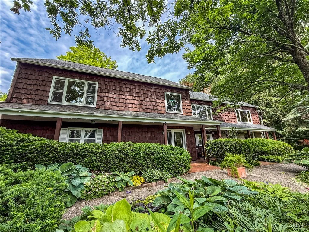 2717 West Lake Road, Cazenovia, New York 13035, Cazenovia, New York 13035, 4 Bedrooms Bedrooms, 10 Rooms Rooms,2 BathroomsBathrooms,Residential,Closed,2717 West Lake Road, Cazenovia, New York 13035,S1615880