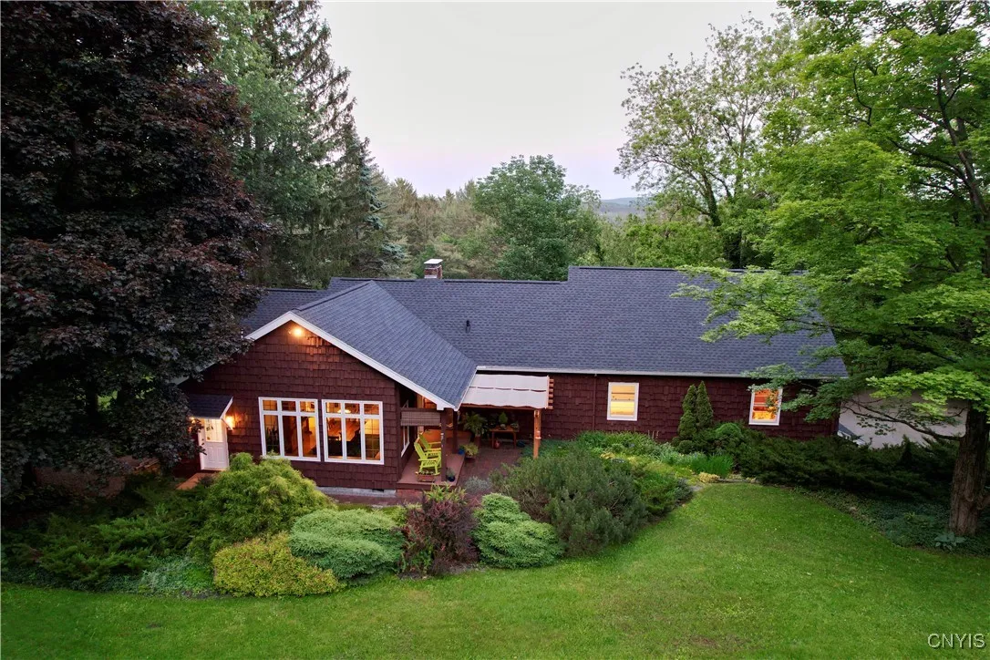 2717 West Lake Road, Cazenovia, New York 13035, Cazenovia, New York 13035, 4 Bedrooms Bedrooms, 10 Rooms Rooms,2 BathroomsBathrooms,Residential,Closed,2717 West Lake Road, Cazenovia, New York 13035,S1615880