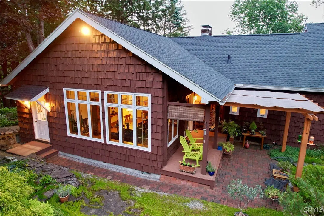 2717 West Lake Road, Cazenovia, New York 13035, Cazenovia, New York 13035, 4 Bedrooms Bedrooms, 10 Rooms Rooms,2 BathroomsBathrooms,Residential,Closed,2717 West Lake Road, Cazenovia, New York 13035,S1615880