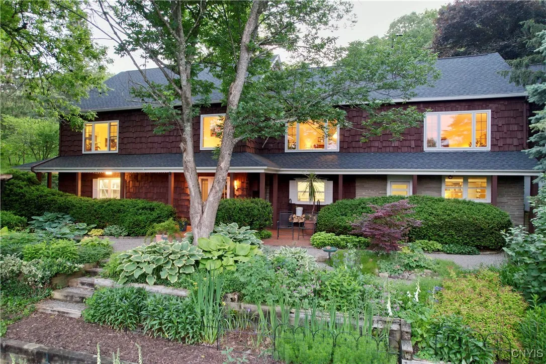 2717 West Lake Road, Cazenovia, New York 13035, Cazenovia, New York 13035, 4 Bedrooms Bedrooms, 10 Rooms Rooms,2 BathroomsBathrooms,Residential,Closed,2717 West Lake Road, Cazenovia, New York 13035,S1615880
