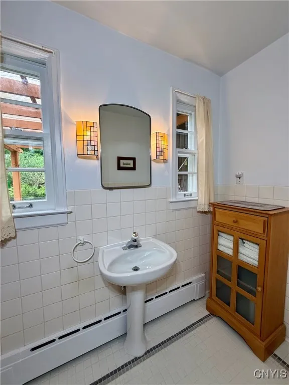 2717 West Lake Road, Cazenovia, New York 13035, Cazenovia, New York 13035, 4 Bedrooms Bedrooms, 10 Rooms Rooms,2 BathroomsBathrooms,Residential,Closed,2717 West Lake Road, Cazenovia, New York 13035,S1615880
