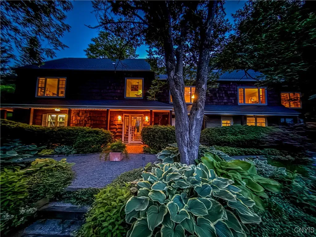 2717 West Lake Road, Cazenovia, New York 13035, Cazenovia, New York 13035, 4 Bedrooms Bedrooms, 10 Rooms Rooms,2 BathroomsBathrooms,Residential,Closed,2717 West Lake Road, Cazenovia, New York 13035,S1615880