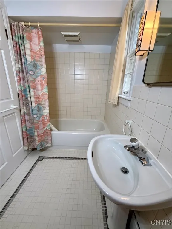 2717 West Lake Road, Cazenovia, New York 13035, Cazenovia, New York 13035, 4 Bedrooms Bedrooms, 10 Rooms Rooms,2 BathroomsBathrooms,Residential,Closed,2717 West Lake Road, Cazenovia, New York 13035,S1615880
