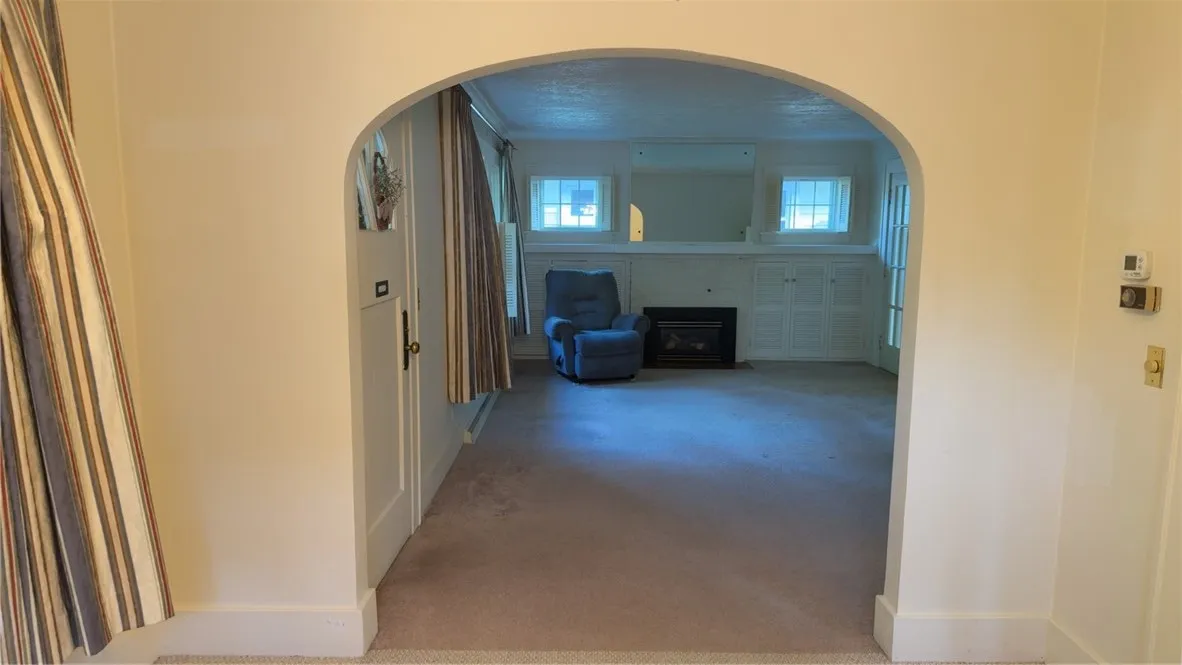 100 Bakerdale Road, Greece, New York 14616, Greece, New York 14616, 4 Bedrooms Bedrooms, 7 Rooms Rooms,1 BathroomBathrooms,Residential,Closed,100 Bakerdale Road, Greece, New York 14616,R1615824