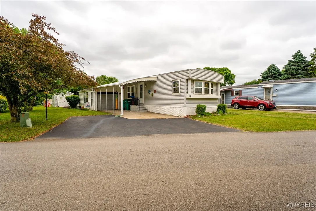 49 Lorraine Place, West Seneca, New York 14224, West Seneca, New York 14224, 2 Bedrooms Bedrooms, 6 Rooms Rooms,2 BathroomsBathrooms,Residential,Closed,49 Lorraine Place, West Seneca, New York 14224,0,B1616177