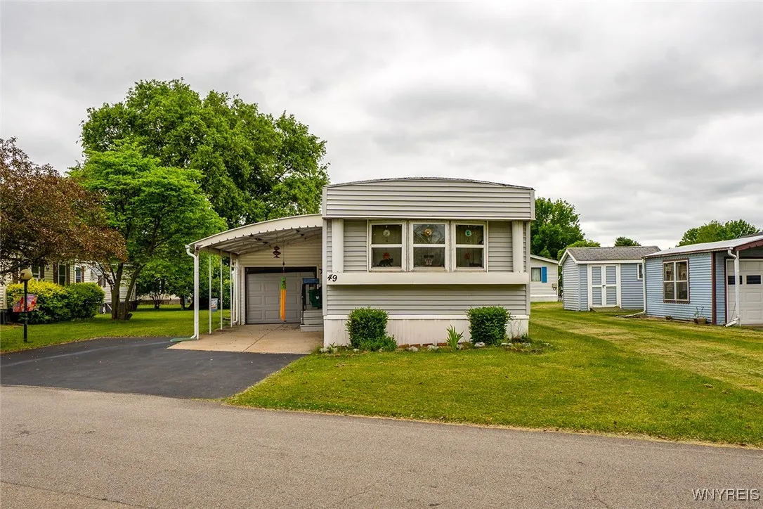49 Lorraine Place, West Seneca, New York 14224, West Seneca, New York 14224, 2 Bedrooms Bedrooms, 6 Rooms Rooms,2 BathroomsBathrooms,Residential,Closed,49 Lorraine Place, West Seneca, New York 14224,0,B1616177