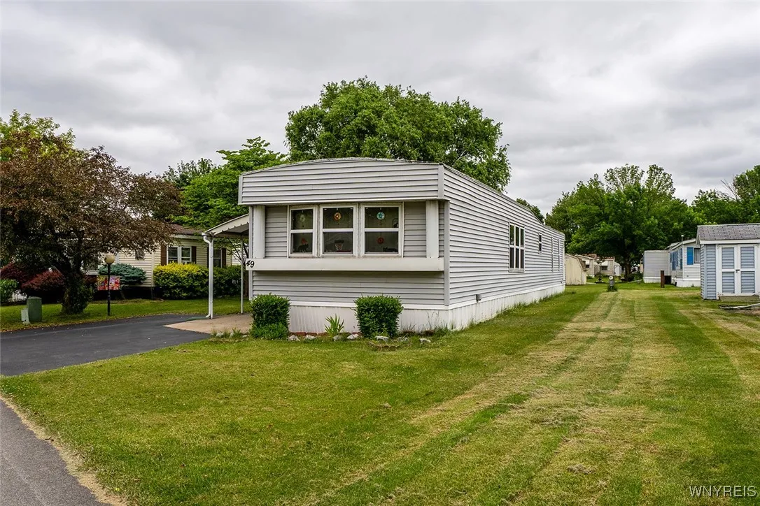 49 Lorraine Place, West Seneca, New York 14224, West Seneca, New York 14224, 2 Bedrooms Bedrooms, 6 Rooms Rooms,2 BathroomsBathrooms,Residential,Closed,49 Lorraine Place, West Seneca, New York 14224,0,B1616177