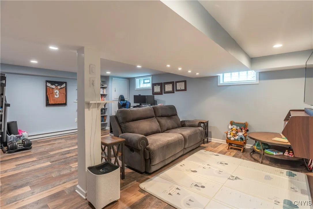 19 Cardinal Path, Clay, New York 13090, Clay, New York 13090, 4 Bedrooms Bedrooms, 9 Rooms Rooms,2 BathroomsBathrooms,Residential,Closed,19 Cardinal Path, Clay, New York 13090,S1615338