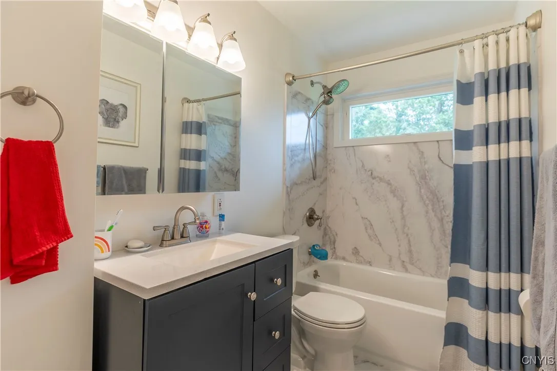19 Cardinal Path, Clay, New York 13090, Clay, New York 13090, 4 Bedrooms Bedrooms, 9 Rooms Rooms,2 BathroomsBathrooms,Residential,Closed,19 Cardinal Path, Clay, New York 13090,S1615338