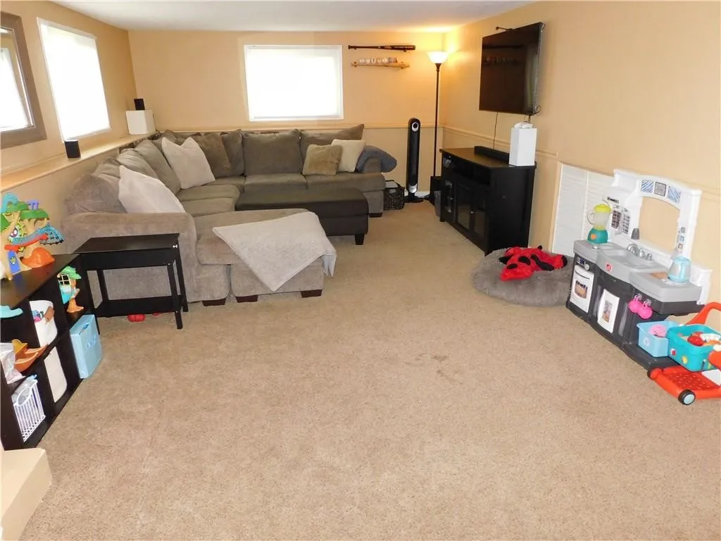 2692 Spencerport (lyell Ave) Road, Ogden, New York, Ogden, New York 14559, 3 Bedrooms Bedrooms, 7 Rooms Rooms,2 BathroomsBathrooms,Residential,Closed,2692 Spencerport (lyell Ave) Road, Ogden, New York,0,R1616187