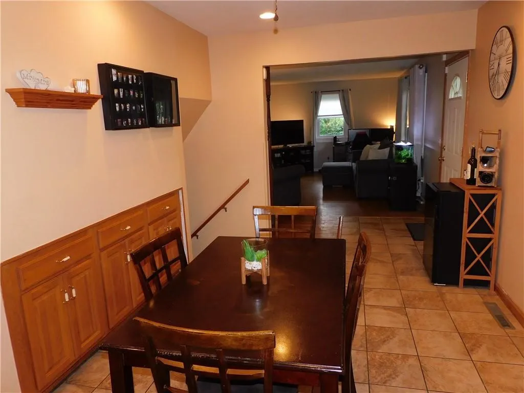 2692 Spencerport (lyell Ave) Road, Ogden, New York, Ogden, New York 14559, 3 Bedrooms Bedrooms, 7 Rooms Rooms,2 BathroomsBathrooms,Residential,Closed,2692 Spencerport (lyell Ave) Road, Ogden, New York,0,R1616187