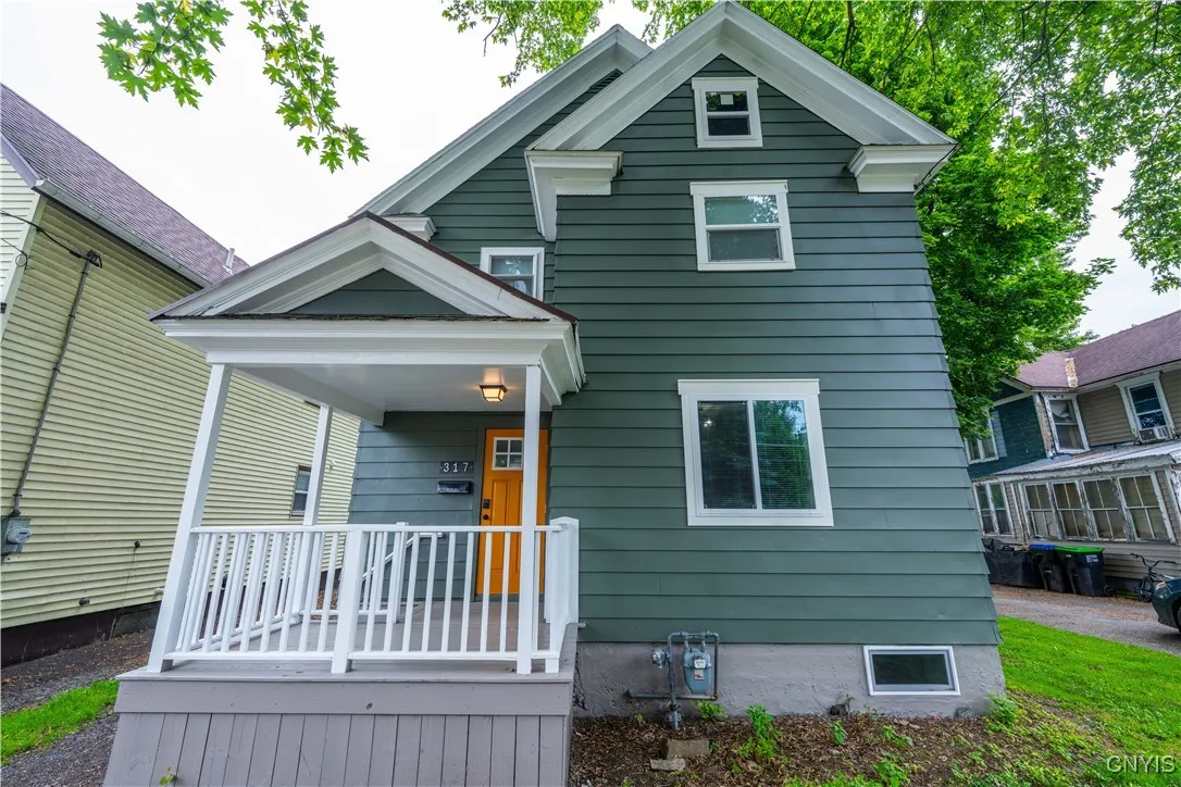 317 South Bellinger Street, Herkimer, New York 133, Herkimer, New York 13350, 3 Bedrooms Bedrooms, 8 Rooms Rooms,1 BathroomBathrooms,Residential,For Sale,317 South Bellinger Street, Herkimer, New York 133,0,S1616184