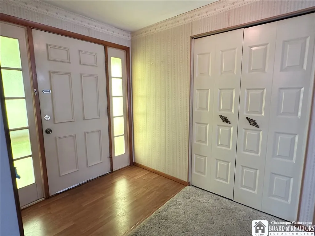 568 York Street, Olean-city, New York 14760, Olean, New York 14760, 3 Bedrooms Bedrooms, 8 Rooms Rooms,1 BathroomBathrooms,Residential,For Sale,568 York Street, Olean-city, New York 14760,R1613323