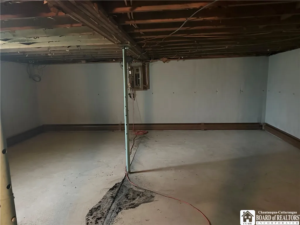 568 York Street, Olean-city, New York 14760, Olean, New York 14760, 3 Bedrooms Bedrooms, 8 Rooms Rooms,1 BathroomBathrooms,Residential,For Sale,568 York Street, Olean-city, New York 14760,R1613323