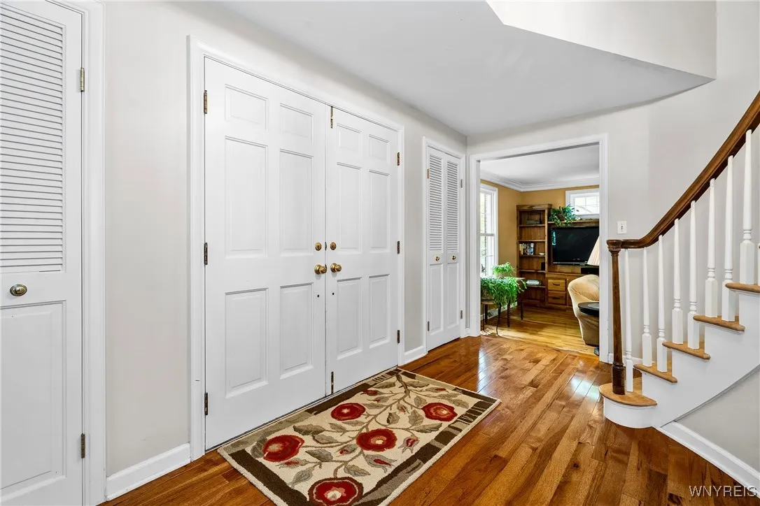 10 Knob Hill Road, Orchard Park, New York 14127, Orchard Park, New York 14127, 4 Bedrooms Bedrooms, 8 Rooms Rooms,2 BathroomsBathrooms,Residential,Closed,10 Knob Hill Road, Orchard Park, New York 14127,B1616110