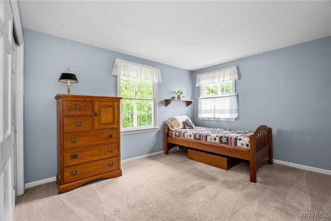 10 Knob Hill Road, Orchard Park, New York 14127, Orchard Park, New York 14127, 4 Bedrooms Bedrooms, 8 Rooms Rooms,2 BathroomsBathrooms,Residential,Closed,10 Knob Hill Road, Orchard Park, New York 14127,B1616110