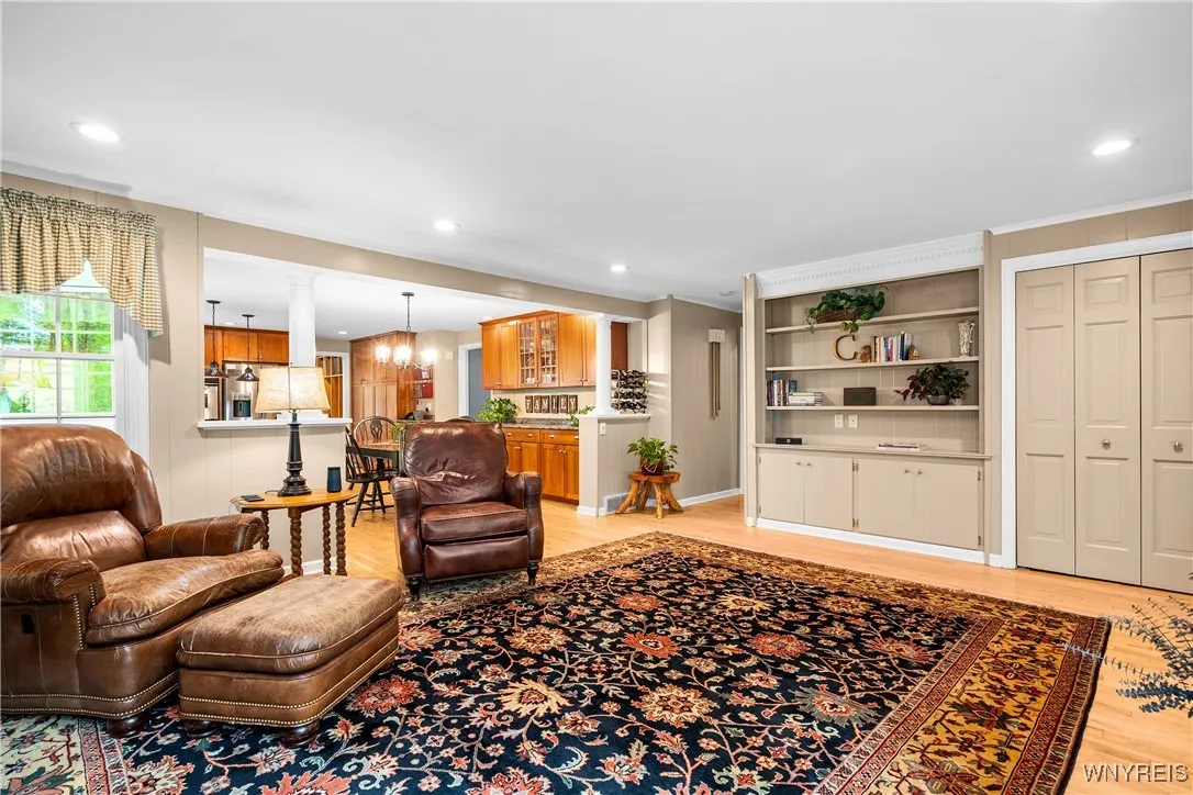 10 Knob Hill Road, Orchard Park, New York 14127, Orchard Park, New York 14127, 4 Bedrooms Bedrooms, 8 Rooms Rooms,2 BathroomsBathrooms,Residential,Closed,10 Knob Hill Road, Orchard Park, New York 14127,B1616110
