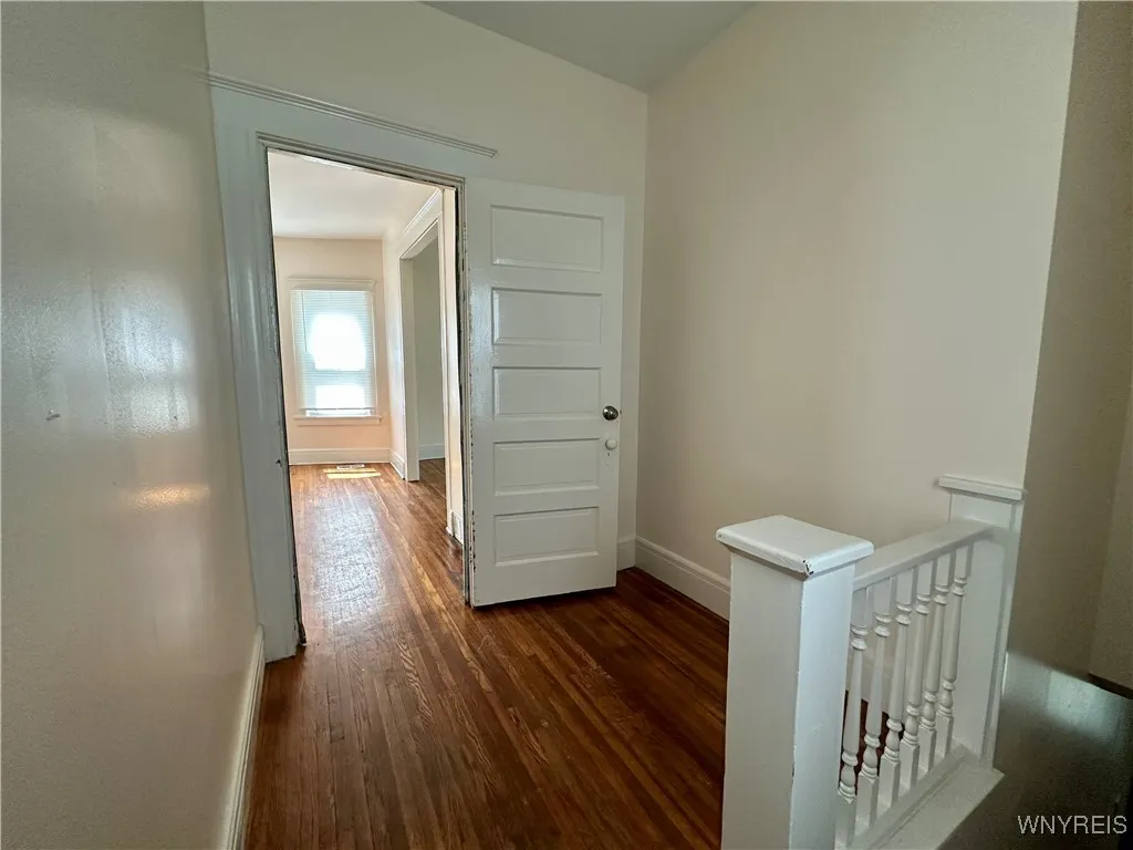 127 Hayden St, Buffalo, New York 14210, Buffalo, New York 14210, 3 Bedrooms Bedrooms, 6 Rooms Rooms,1 BathroomBathrooms,Residential Lease,For Rent,127 Hayden St, Buffalo, New York 14210,B1615331