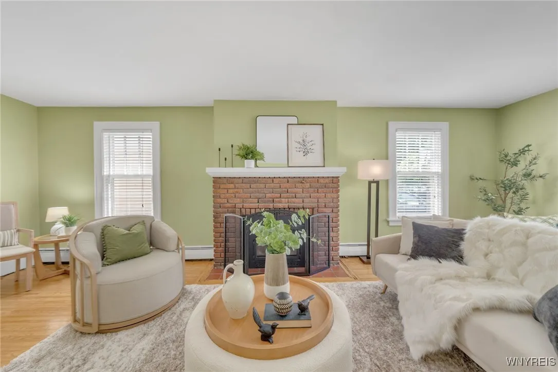 186 Roycroft Boulevard, Amherst, New York 14226, Amherst, New York 14226, 4 Bedrooms Bedrooms, 10 Rooms Rooms,2 BathroomsBathrooms,Residential,Closed,186 Roycroft Boulevard, Amherst, New York 14226,B1613541