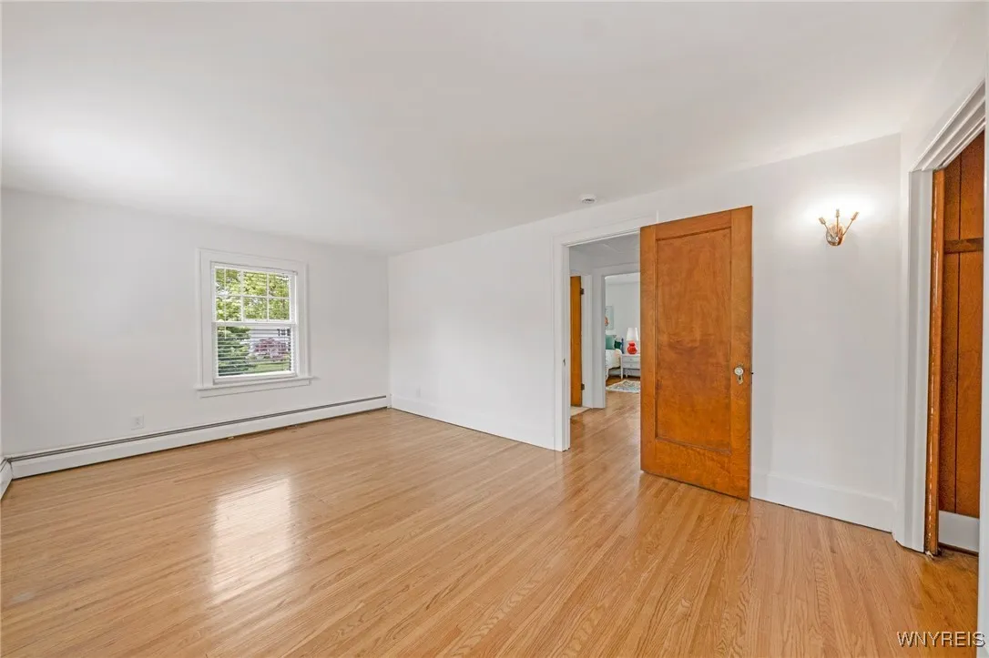 186 Roycroft Boulevard, Amherst, New York 14226, Amherst, New York 14226, 4 Bedrooms Bedrooms, 10 Rooms Rooms,2 BathroomsBathrooms,Residential,Closed,186 Roycroft Boulevard, Amherst, New York 14226,B1613541